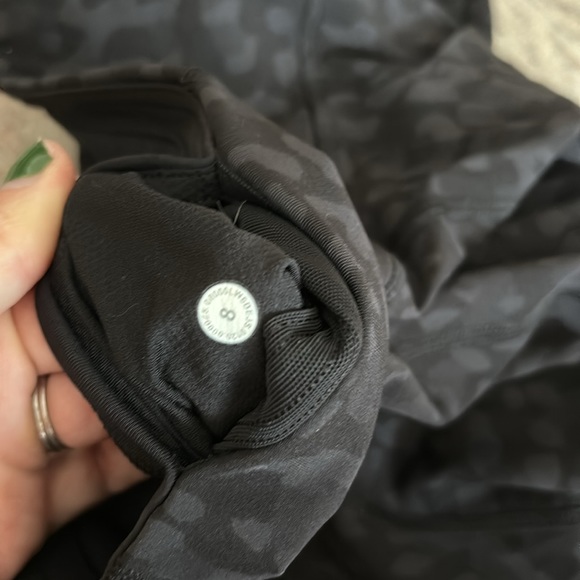 Lululemon wonder train crop leggings - Picture 3 of 3